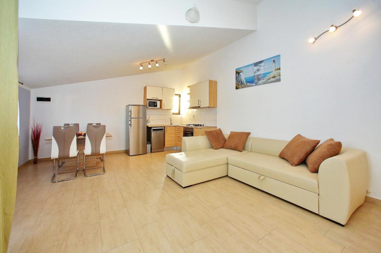 Apartmani Gordana ビビニェ エクステリア 写真