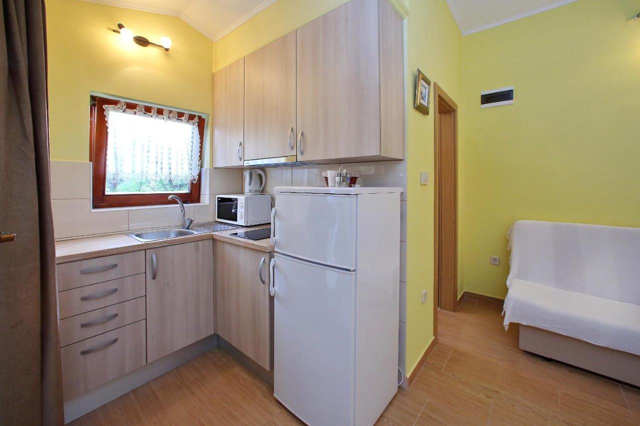 Apartmani Gordana ビビニェ エクステリア 写真