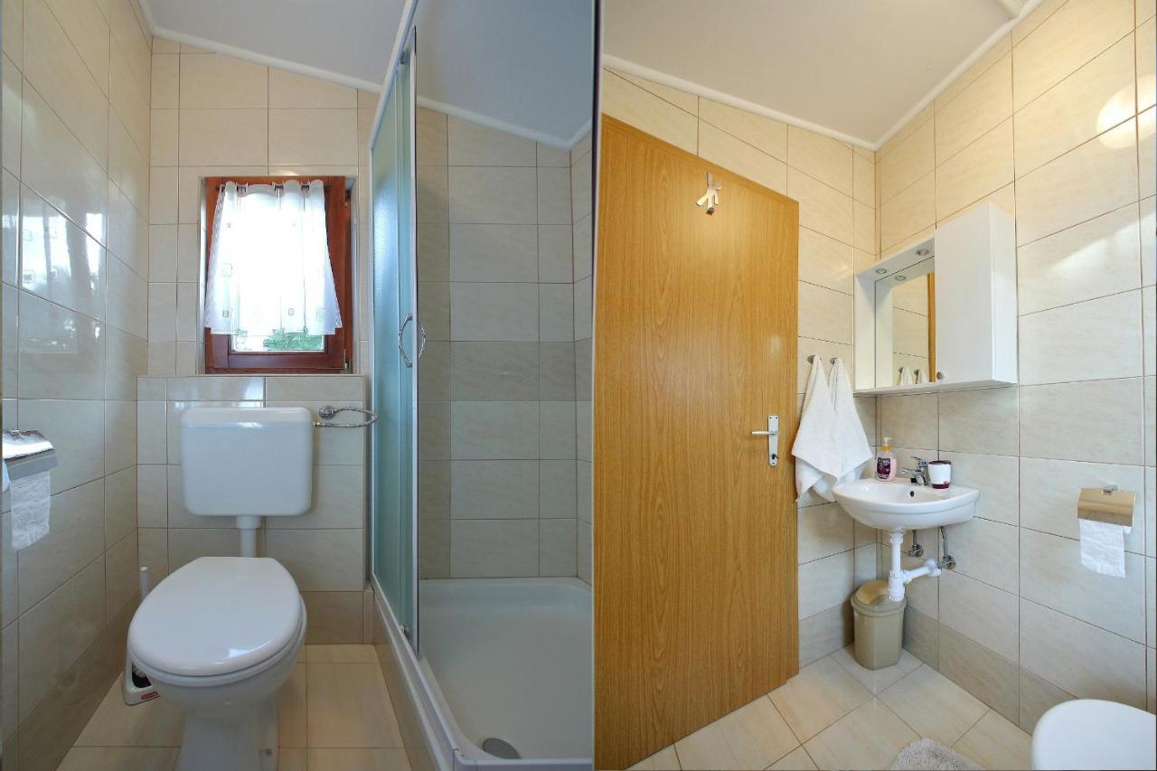 Apartmani Gordana ビビニェ エクステリア 写真