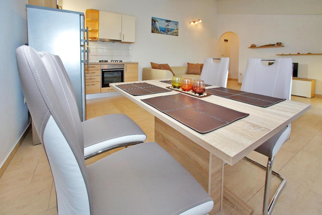 Apartmani Gordana ビビニェ エクステリア 写真
