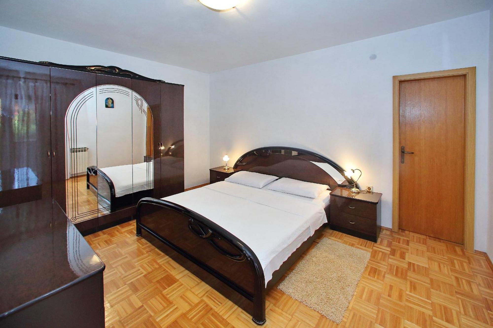 Apartmani Gordana ビビニェ エクステリア 写真